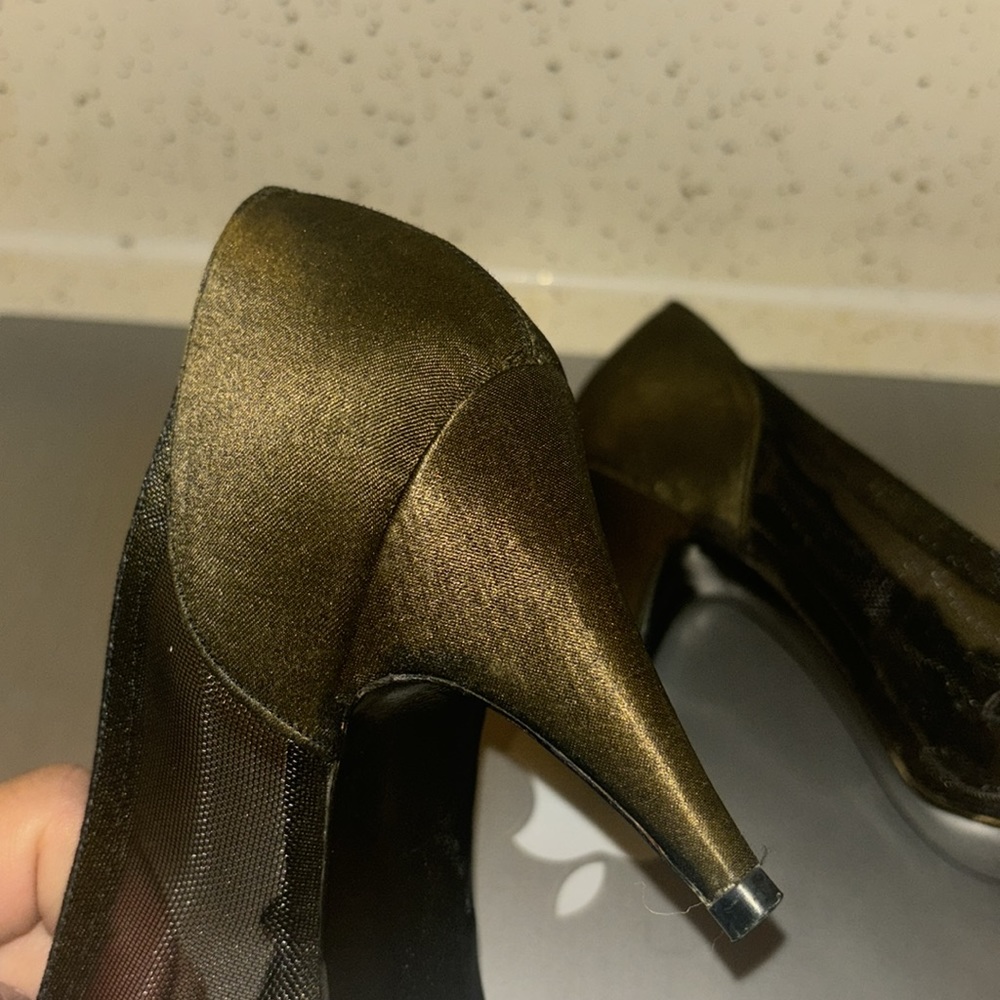 STUART WEITZMAN - Picture 3 of 11